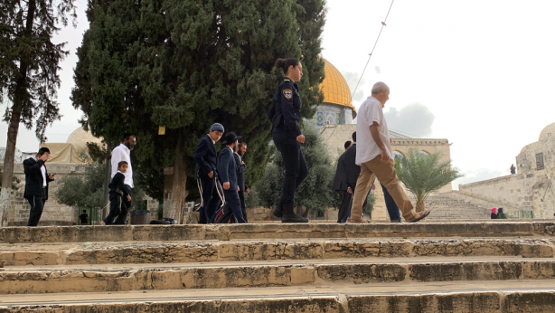 Foto - Fanatik Yahudilerden Mescid-i Aksa'ya baskın