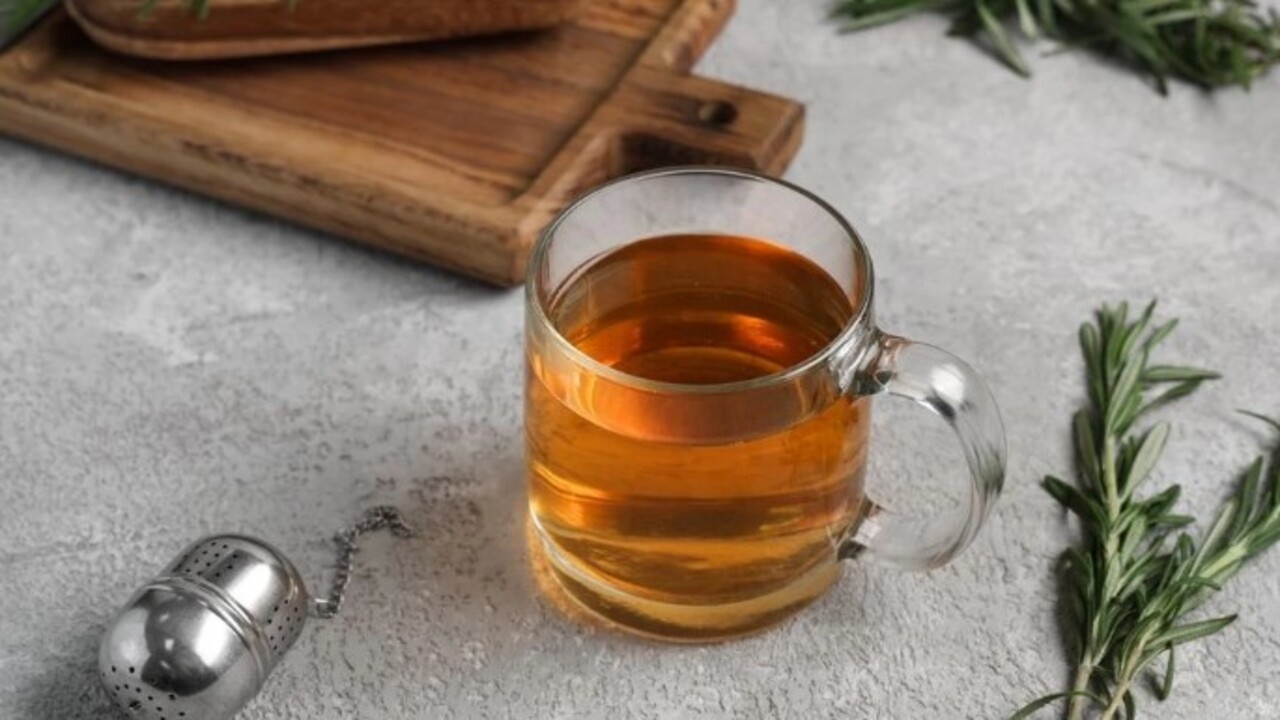 Foto - Farkını deneyince göreceksiniz! Sabahları kahve yerine bu çayı içenler güne zinde başlıyor