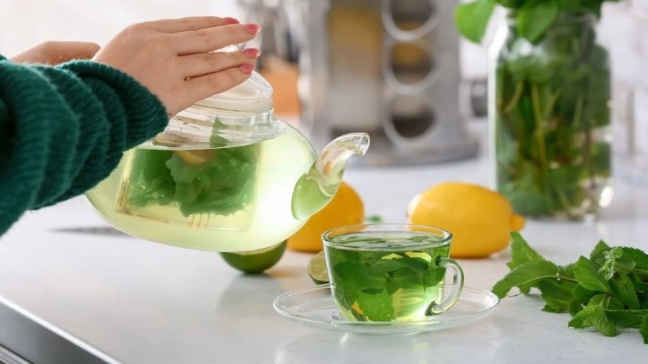 Foto - Farkını deneyince göreceksiniz! Sabahları kahve yerine bu çayı içenler güne zinde başlıyor