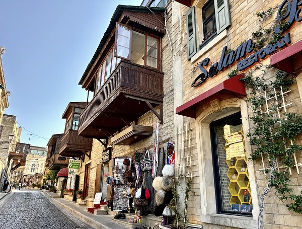 Foto - Farklı mimarisiyle dikkat çeken şehir: Bakü