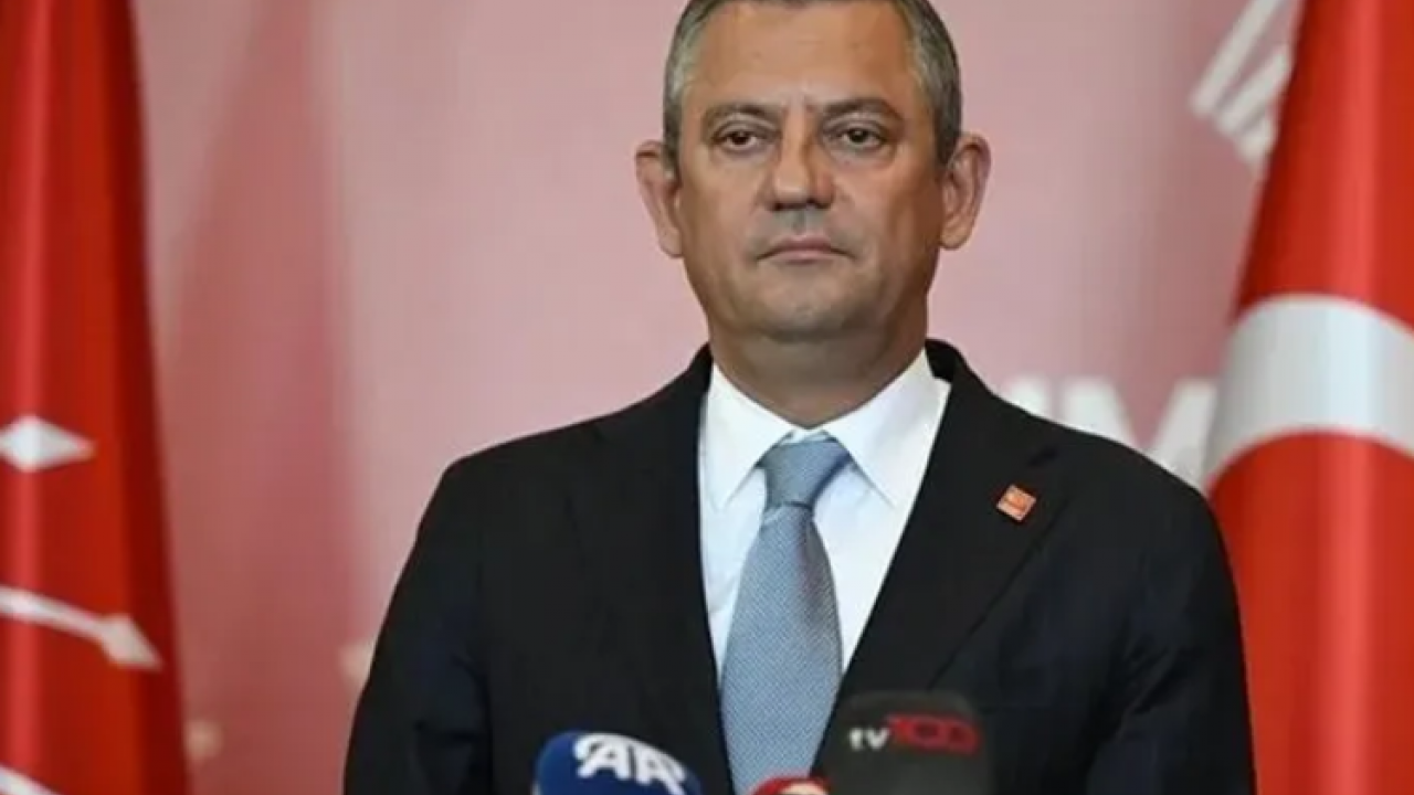 Foto - Faşist CHP! Ses çıkaran partiden atılıyor