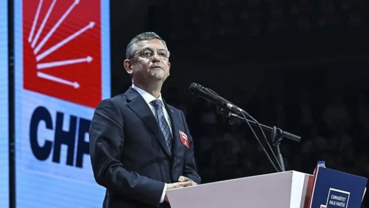 Foto - Faşist CHP! Ses çıkaran partiden atılıyor