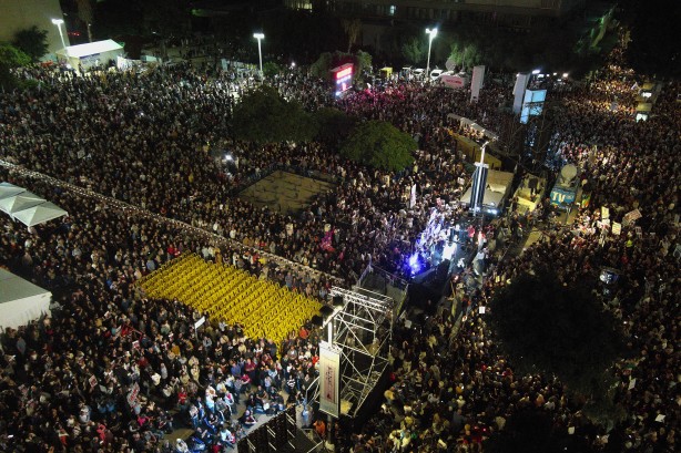 Faşist Netanyahu'ya protesto şoku