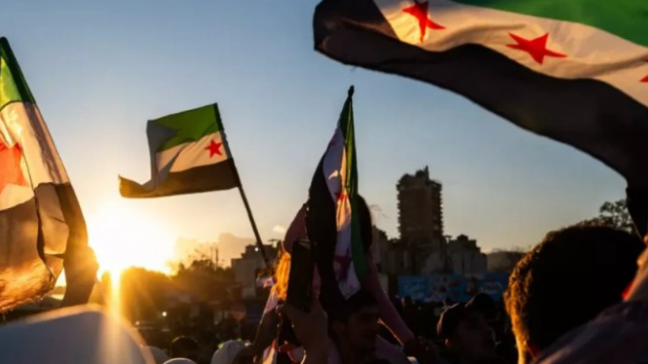 Faşist Ümit Özdağ utan biraz utan: Suriye'ye onurlu ve gönüllü dönüş hız kazandı!