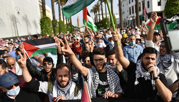 Fas'ta binlerce kişi Filistin için sokakta!