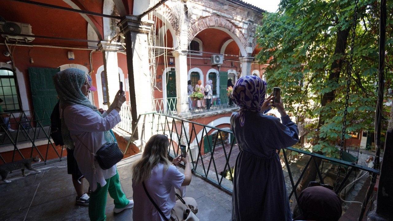Foto - Fatih Belediyesi’nden İstanbul’un saklı köşelerinde tarihi yolculuk