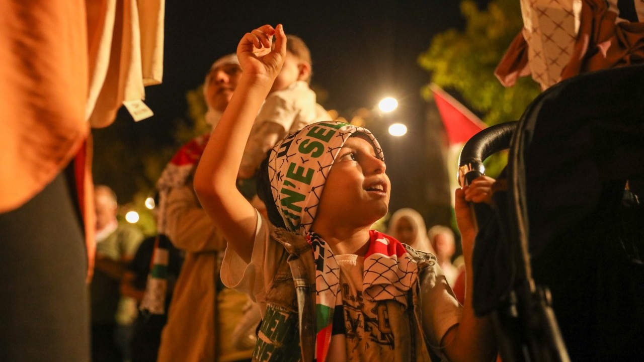 Foto - Fatih Camii’nde on binler Gazze için buluştu