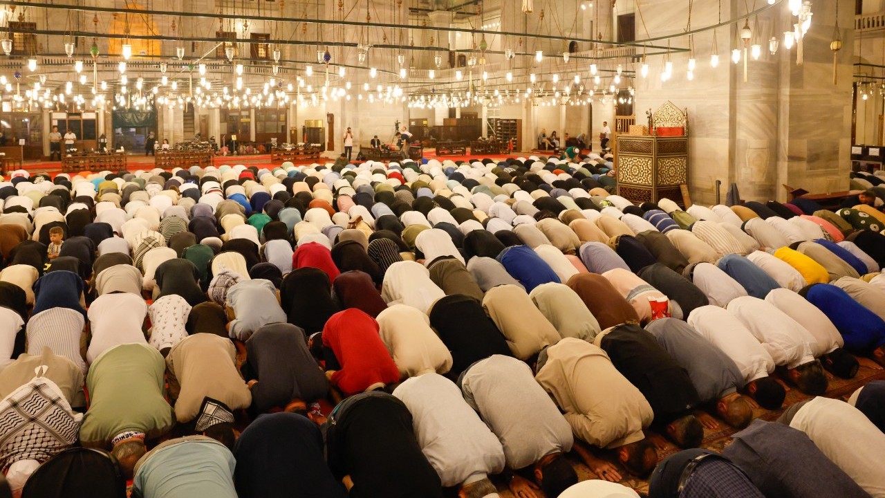 Foto - Fatih Camii’nde on binler Gazze için buluştu