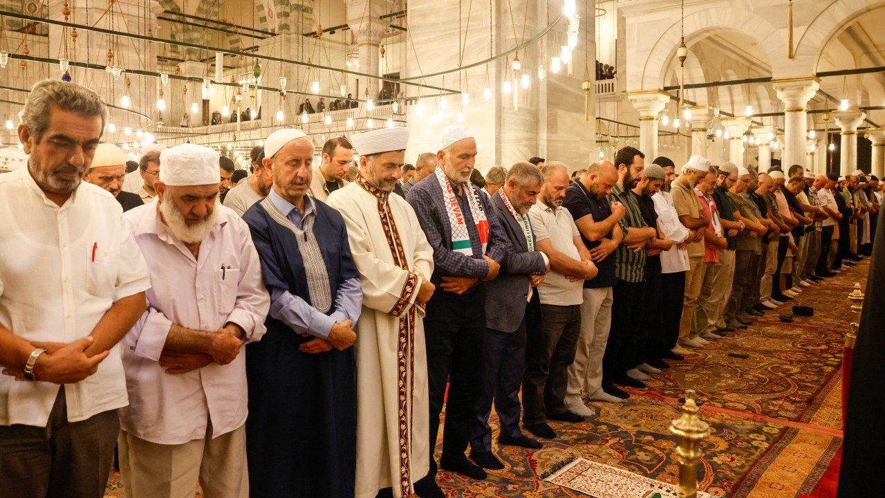 Foto - Fatih Camii’nde on binler Gazze için buluştu