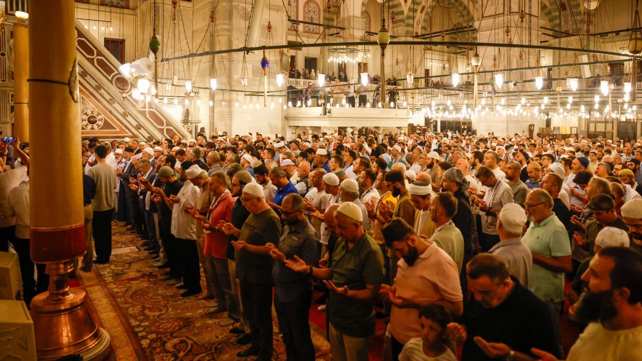 Foto - Fatih Camii’nde on binler Gazze için buluştu