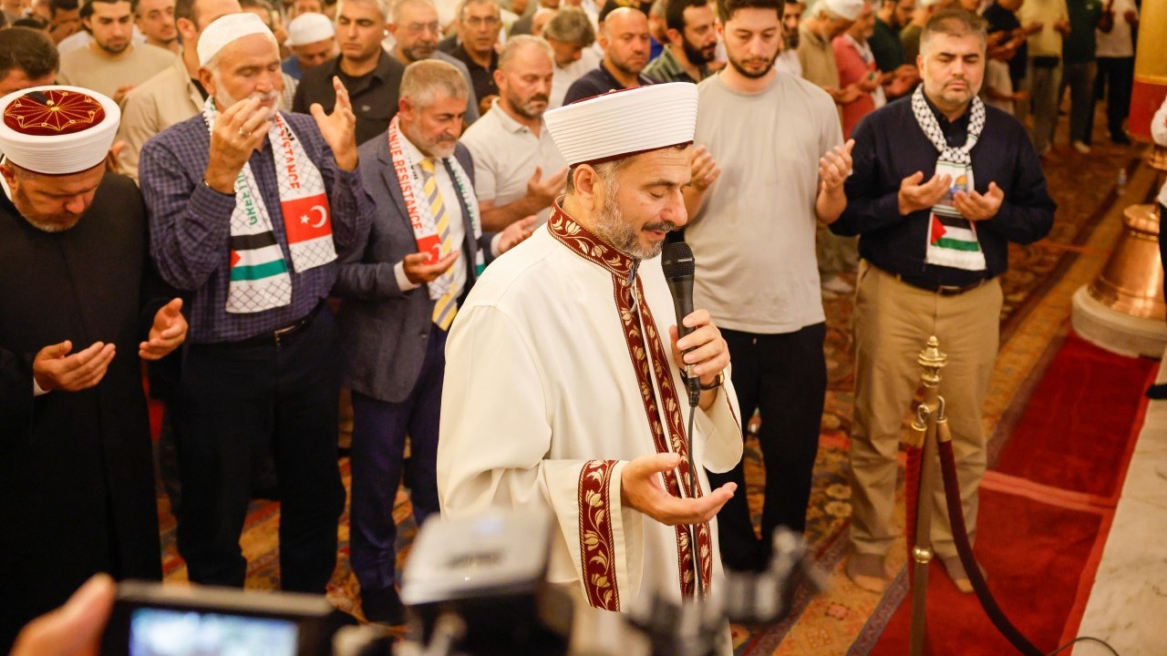 Foto - Fatih Camii’nde on binler Gazze için buluştu