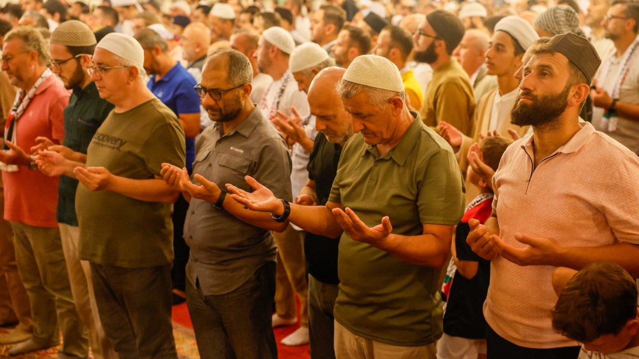 Foto - Fatih Camii’nde on binler Gazze için buluştu