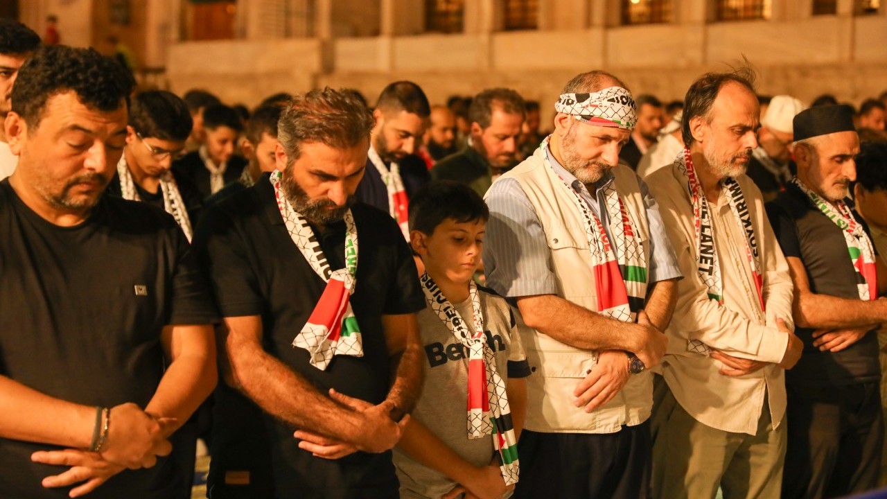 Foto - Fatih Camii’nde on binler Gazze için buluştu