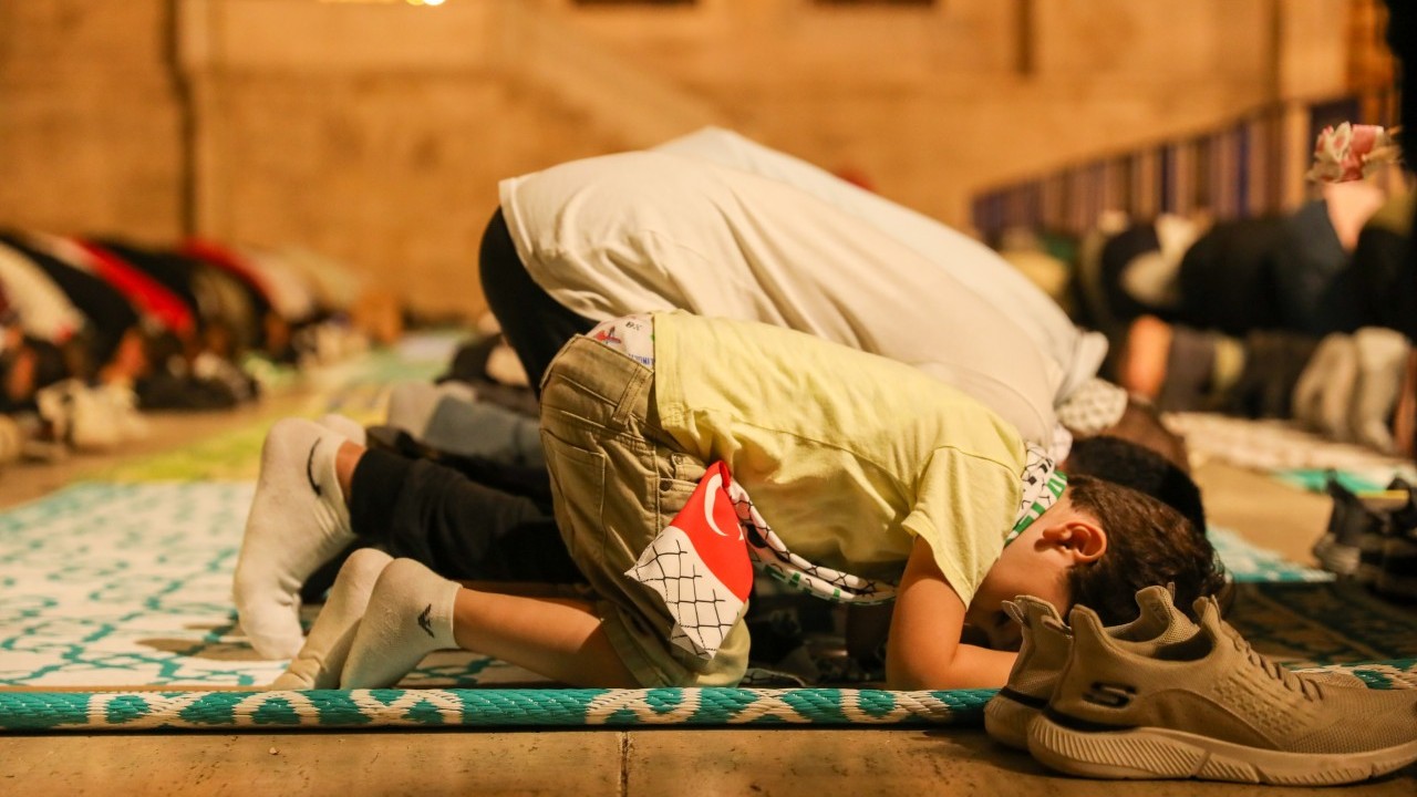 Foto - Fatih Camii’nde on binler Gazze için buluştu