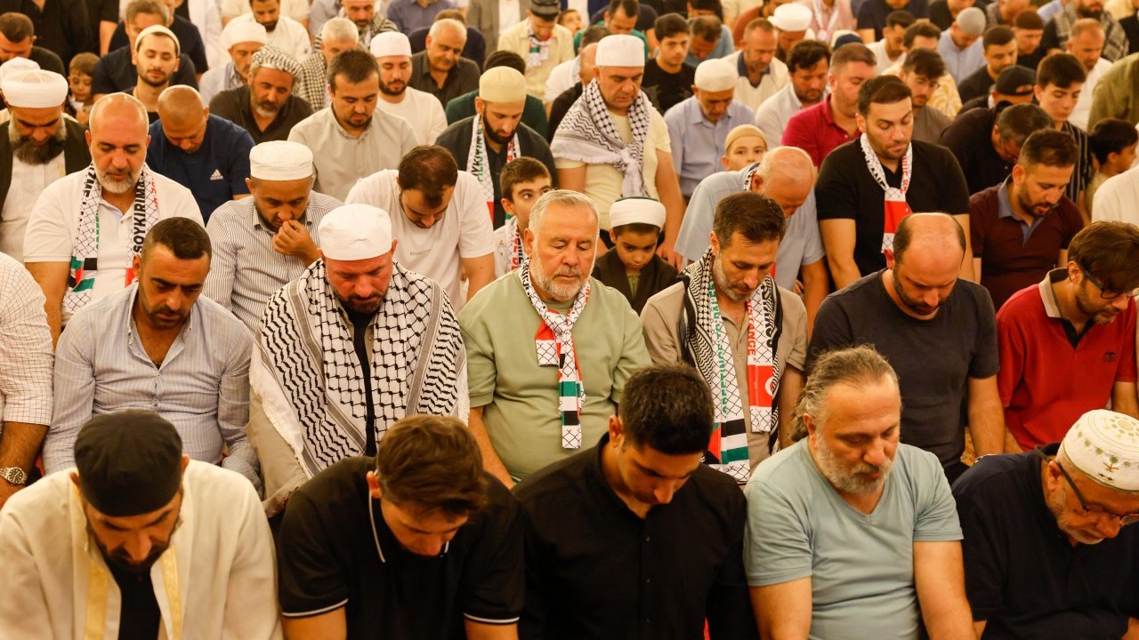 Foto - Fatih Camii’nde on binler Gazze için buluştu