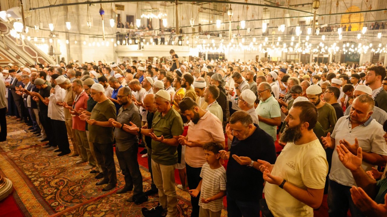 Foto - Fatih Camii’nde on binler Gazze için buluştu