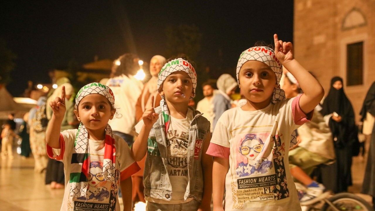 Foto - Fatih Camii’nde on binler Gazze için buluştu