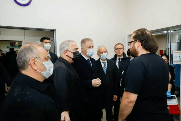 Foto - Fatih Camisi'nde imamı ve hafızı bıçaklayan şüpheli gözaltında