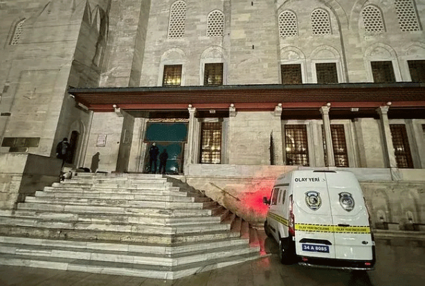 Foto - Fatih Camisi'nde imamı ve hafızı bıçaklayan şüpheli gözaltında