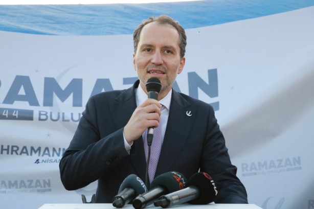 Foto - Fatih Erbakan, deprem çadırında doğan Necmettin Erbakan bebeği sevip, dua etti!