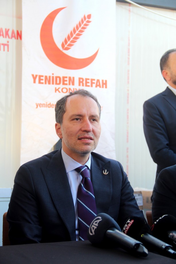 Fatih Erbakan, Hatay'da depremzedelerle bir araya geldi