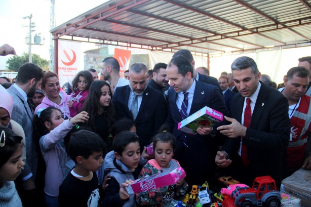 Foto - Fatih Erbakan, Hatay'da depremzedelerle bir araya geldi