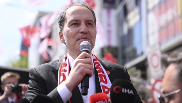 Fatih Erbakan’a soğuk duş! "LGBT" ve "öpücük" detayı dikkat çekti 