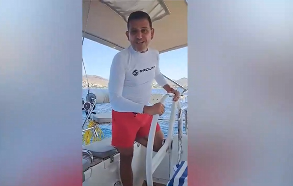 Foto - Fatih Portakal kovulma iddiasıyla gündemdeydi! Tekneden paylaştı