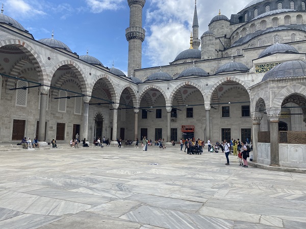 Foto - Fatih Sultan Mehmet Han’ın vasiyeti! Ayasofya ve Sultan Ahmet’te gelenek sürüyor