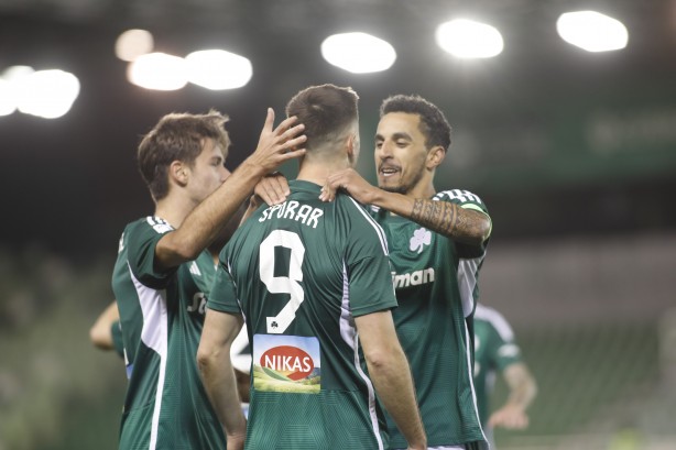 Foto - Fatih Terim başka bir amaç için Panathinaikos'ta mı gerçekten? Net mesajı verdi bile: Dev derbi öncesi şok karar çıkabilir!