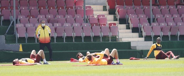 Foto - Fatih Terim yasağı deldi