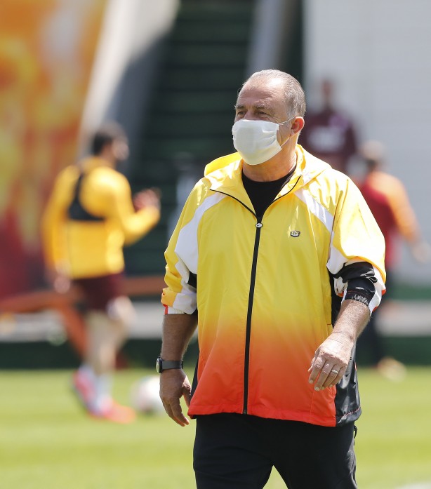 Foto - Fatih Terim yasağı deldi