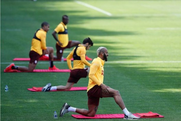 Foto - Fatih Terim yasağı deldi