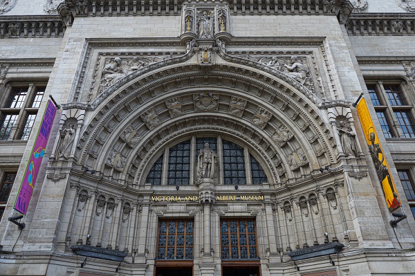 Foto - Fatih'in Londra'da sergilenen portresindeki önemli detay! O tablonun üzerinde bakın ne yazıyor