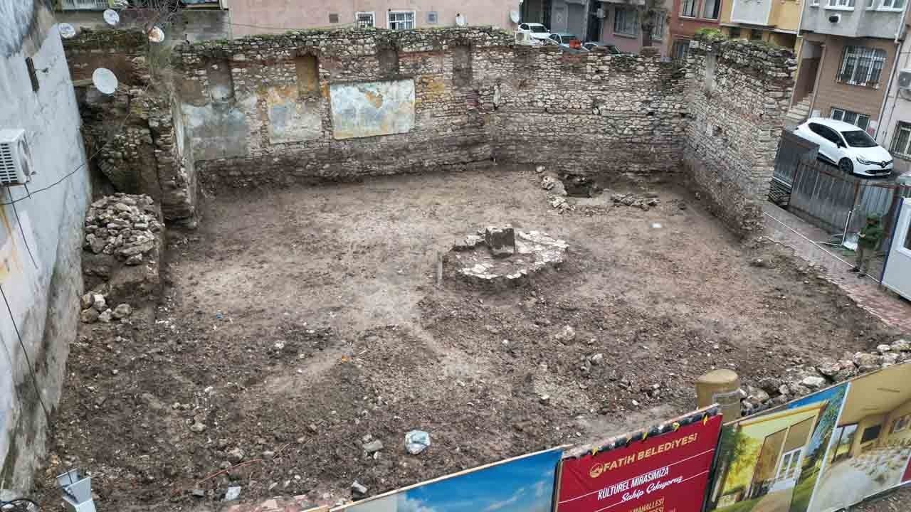 Foto - Fatih’te kültürel miras bir bir ihya ediliyor: Perviz Efendi Medresesi yeniden ayağa kaldırıldı