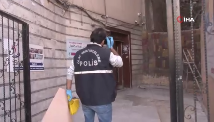 Foto - Fatih'te metruk binada evsizler ihbar etti! Çöplerin altından fışkırdı