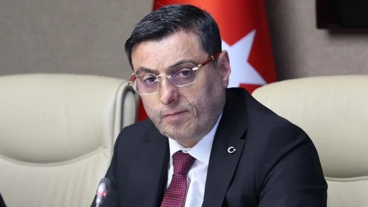 Foto - Fatma Betül Sayan Kaya tepkisi gündem olmuştu! AK Partili Serkan Bayram'dan yeni açıklama: Herkes hakkını helal etsin