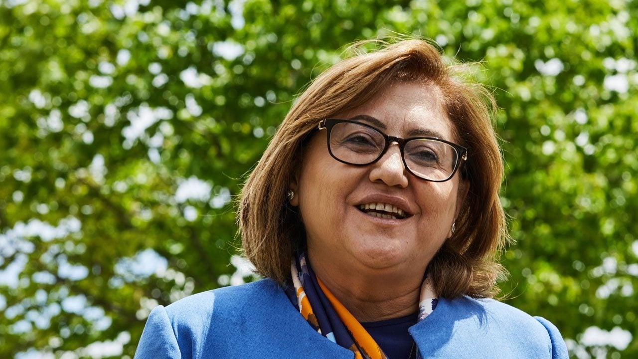 Foto - Fatma Şahin’den Azerbaycan’a başörtüsü çağrısı: Biz bu acıyı yaşadık, siz yaşamayın!