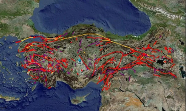 Foto - Fay hatları bir ilimizin çevresini tamamen sardı! Tsunami tehlikesi var, 7.2 şiddetinde deprem olabilir