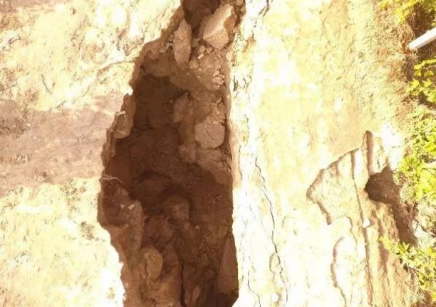 Foto - Fay hattında korkutan görüntü: Yer yarıldı!