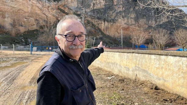 Fay hattında rezalet! Türk profesör isyan etti: Bu saygısızlıktır, bu eğitimsizliktir