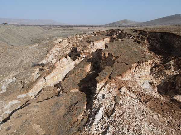 Foto - Fay hattının başlangıcı böyle görüntülendi! Deprem devasa yarıklar oluşturdu