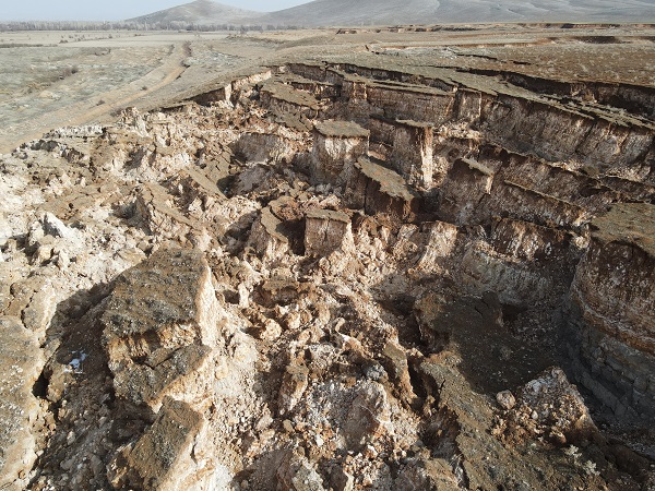 Foto - Fay hattının başlangıcı böyle görüntülendi! Deprem devasa yarıklar oluşturdu