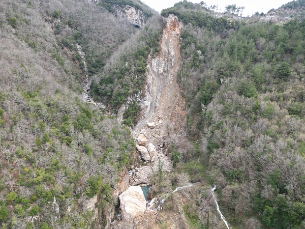 Foto - Fay hattının geçtiği bölge havadan görüntülendi | Amanos'ta depremden sonra oluştu!