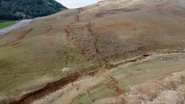 Foto - Fay kırığı ortaya çıktı! Kilometrelerce uzunluk böyle görüntülendi
