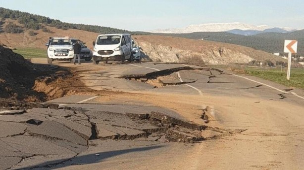 Foto - Fay kırığı ortaya çıktı! Kilometrelerce uzunluk böyle görüntülendi