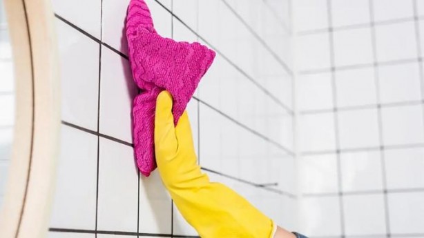 Foto - Fayans temizlemenin basit yolu! Derz aralarını tertemiz yapan karışım...