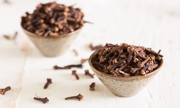 Foto - Faydaları saymakla bitmiyor! Bir damlası sineksiz bir gece geçirmenizi sağlayacak