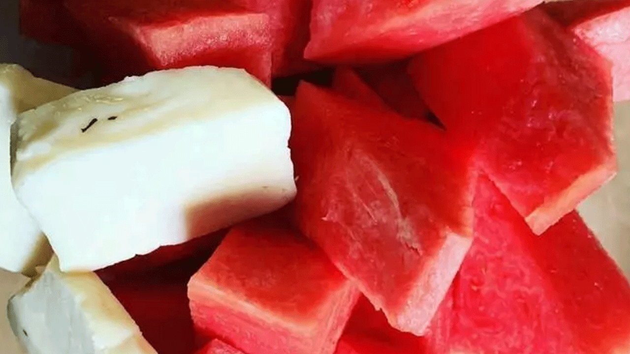 Foto - Faydaları saymakla bitmiyor: Karpuz ve peyniri birlikte tüketirseniz bakın ne oluyor!