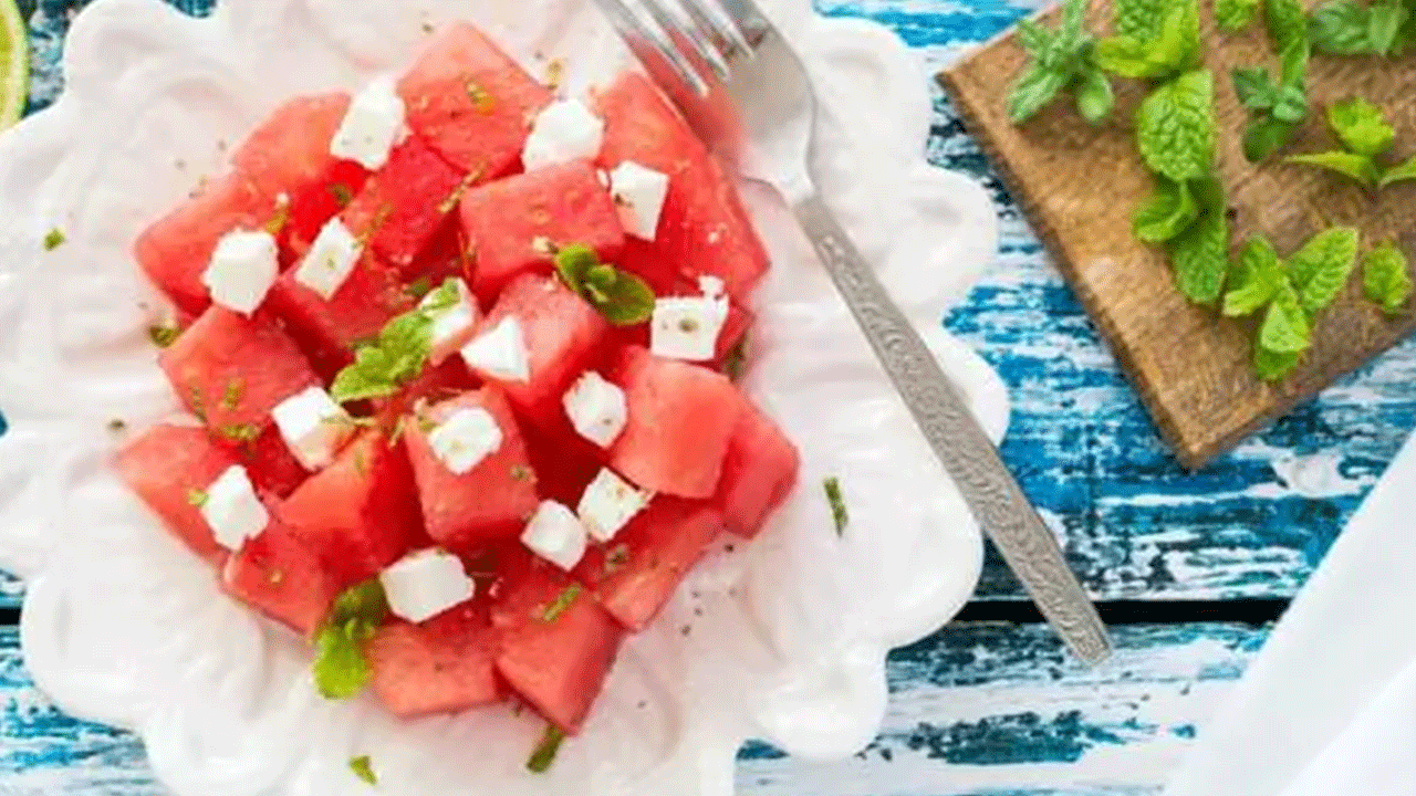 Foto - Faydaları saymakla bitmiyor: Karpuz ve peyniri birlikte tüketirseniz bakın ne oluyor!